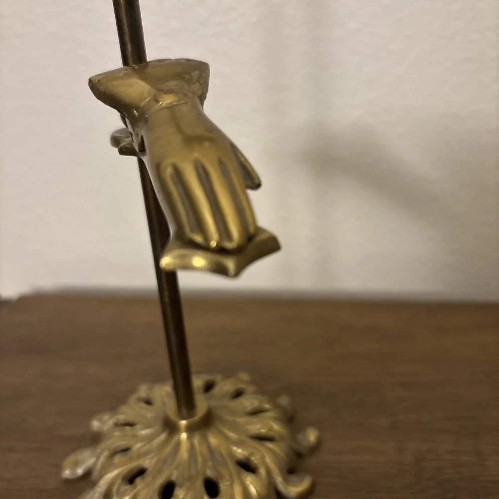 Vtg MCM Victorian Style Brass 2 Hands Glove Clip Stand Pictures/Letters Finial